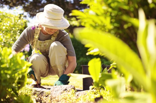 Gardeners Northumberland Heath presenting a well-kept local garden